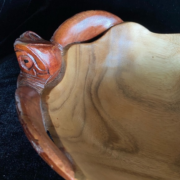 Sea Turtle Fruit Bowl Hand Carved Wood Coastal Cottage Decor Gift - Picture 3 of 10